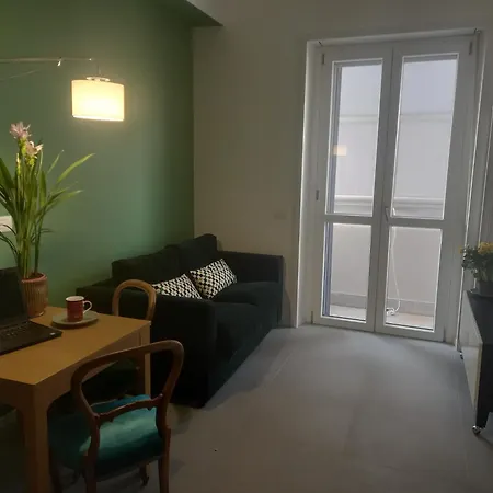 Centre Porta Romana With Free Parking Garage - Newly Cozy 2 Bedrooms With 2 Bathrooms Living Fully Equipped Kitchen And Washing Machine Smart Tv - Subway Metro 3 Stops To Duomo ميلان