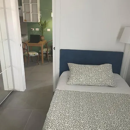 Centre Porta Romana With Free Parking Garage - Newly Cozy 2 Bedrooms With 2 Bathrooms Living Fully Equipped Kitchen And Washing Machine Smart Tv - Subway Metro 3 Stops To Duomo * ميلان