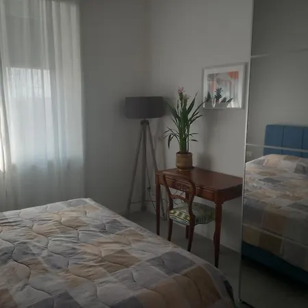 Centre Porta Romana With Free Parking Garage - Newly Cozy 2 Bedrooms With 2 Bathrooms Living Fully Equipped Kitchen And Washing Machine Smart Tv - Subway Metro 3 Stops To Duomo * Milano