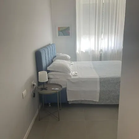 Centre Porta Romana With Free Parking Garage - Newly Cozy 2 Bedrooms With 2 Bathrooms Living Fully Equipped Kitchen And Washing Machine Smart Tv - Subway Metro 3 Stops To Duomo Milano